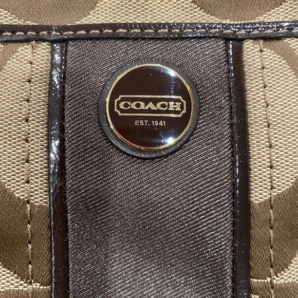 Coach Brown Cross Body Bag - Picture 3 of 16